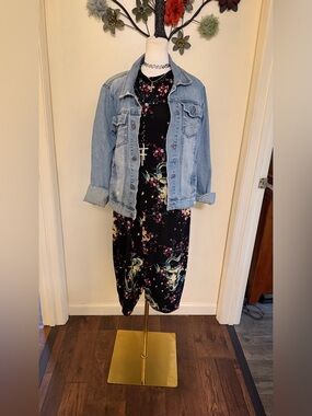 Black Floral Dragon Print Sleeveless romper by Fashion Nova NWT